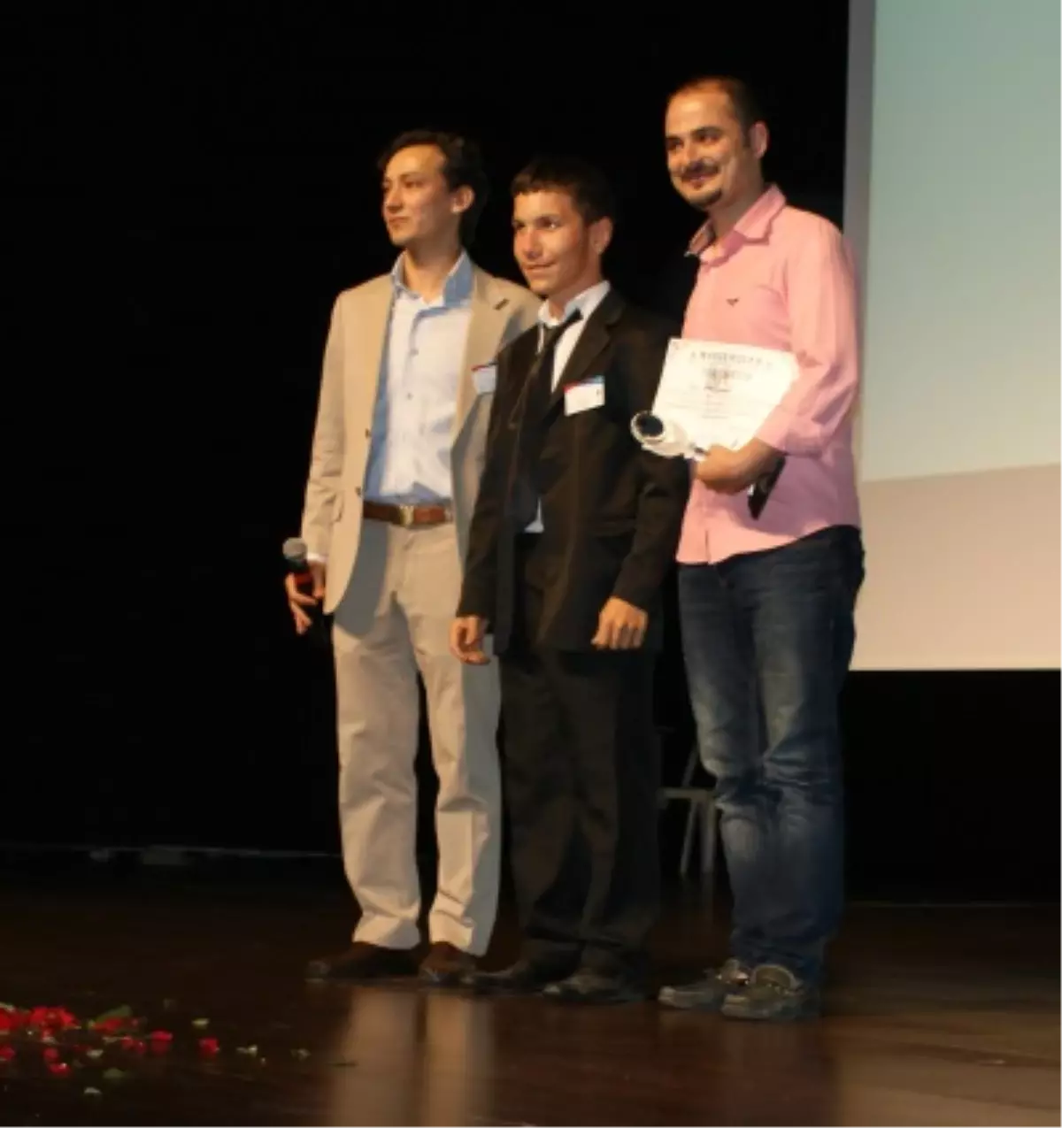 Artı/Eksi Programına Sosyal Sorumluluk Ödülü