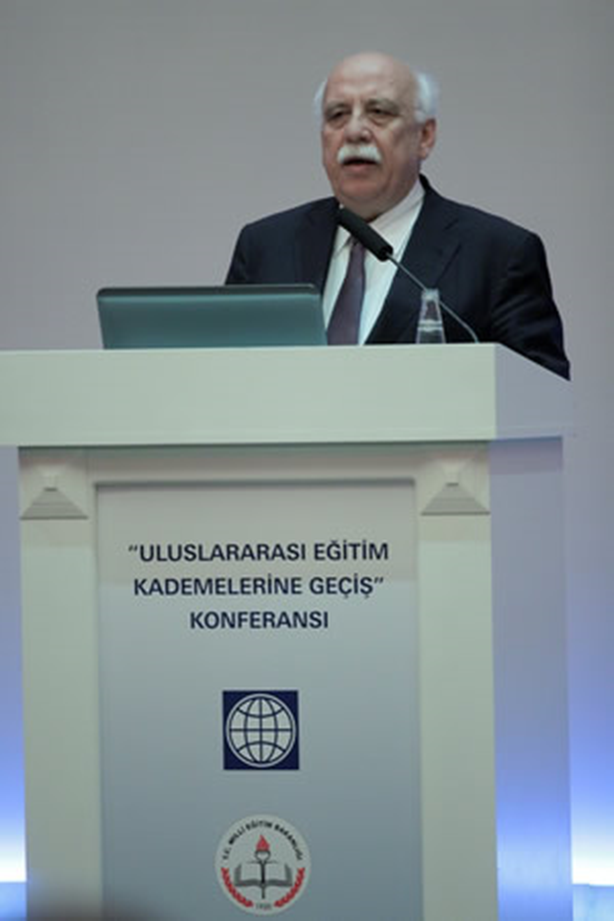 Bakan Avcı, Uluslararası Eğitim Kademelerine Geçiş Konferansına Katıldı
