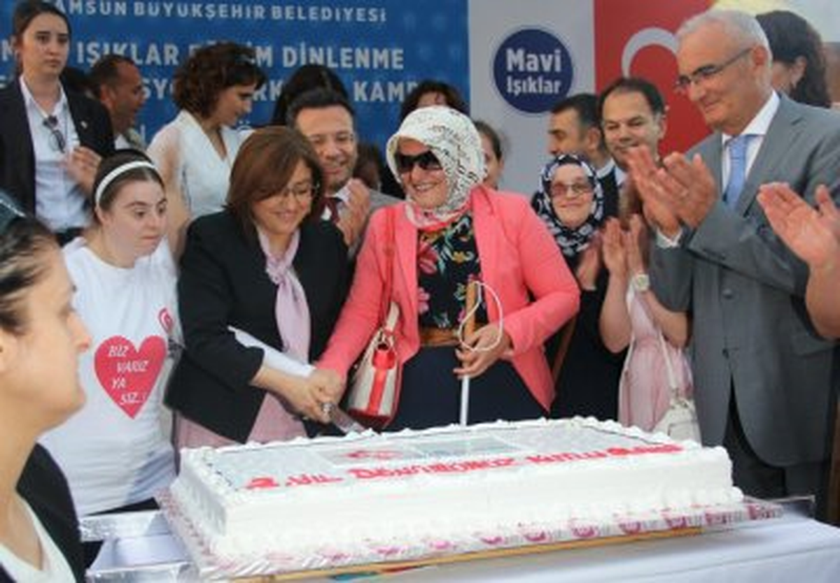 Mavi Işıklar Tesis ve Kampı\'nın Açılışı Yapıldı