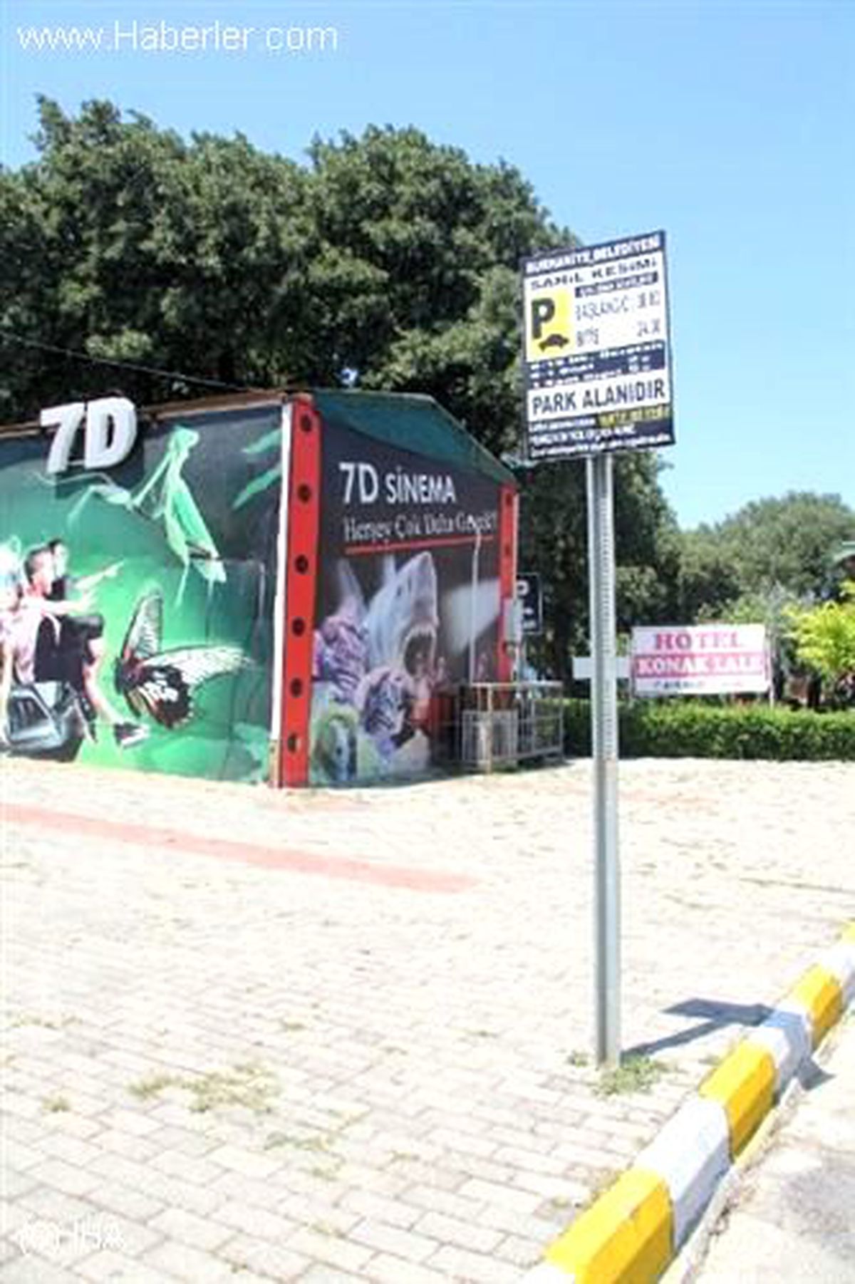 Burhaniye\'de Parkomat Sistemine Yeni Tabelalar