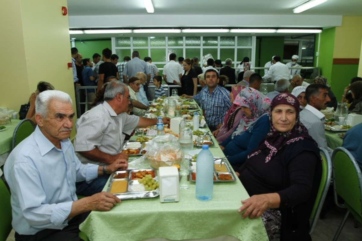 Büyükşehir İlk İftarı Şehit Yakınlarına Verdi