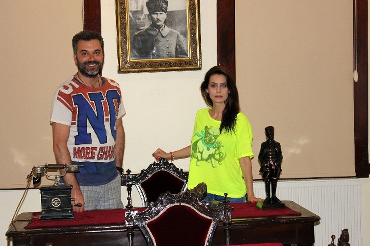 Esen Tiyatro Ekibi Akşehir Seyircisine Hayran Kaldı
