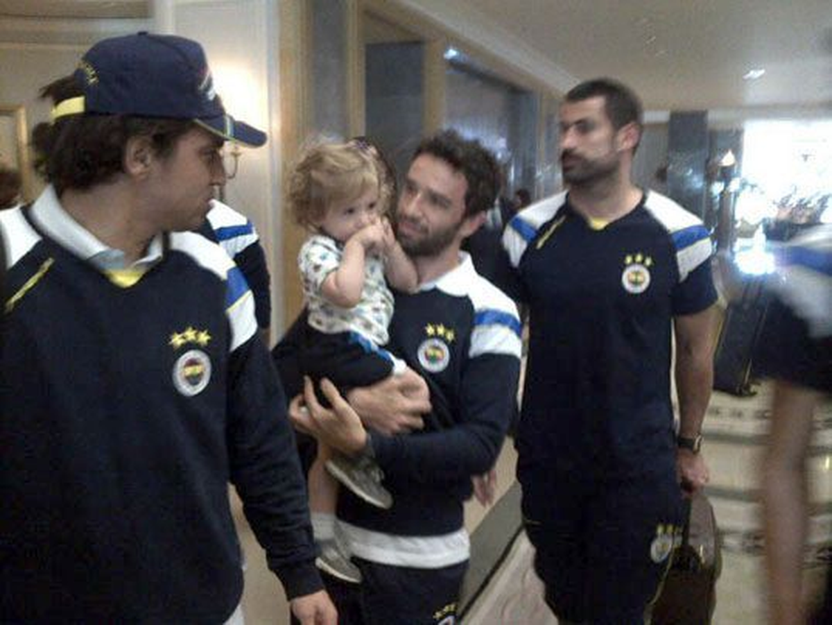 Fenerbahçe\'de Gökhan Gönül\'ün Sağlık Durumu