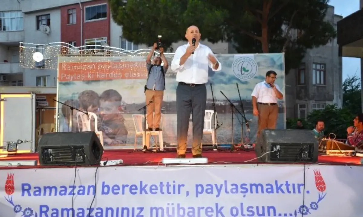 Gaziosmanpaşalılar Sokak İftarında Buluştu
