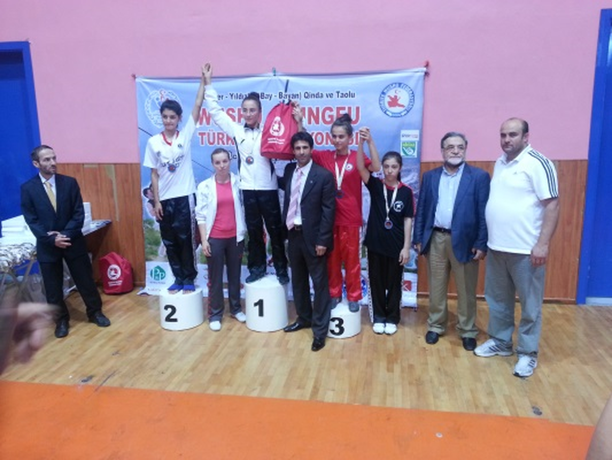 Gölbaşı Arenaspor\'un Altın Kızı Melike Kuş