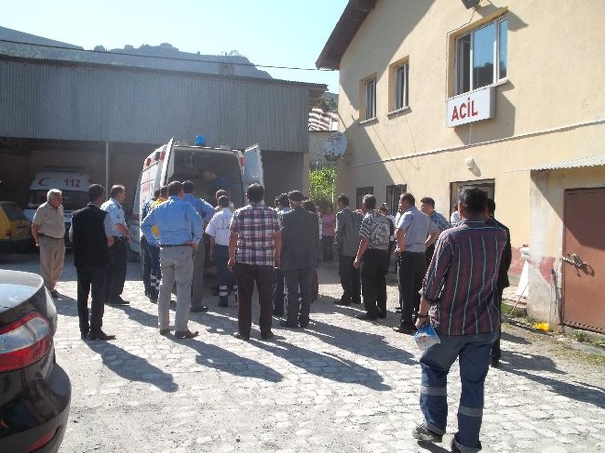 Kazada Ölen Genç Toprağa Verildi
