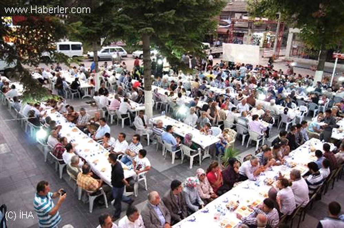Kozcağız Belediyesi\'nden Halk İftarına Davet
