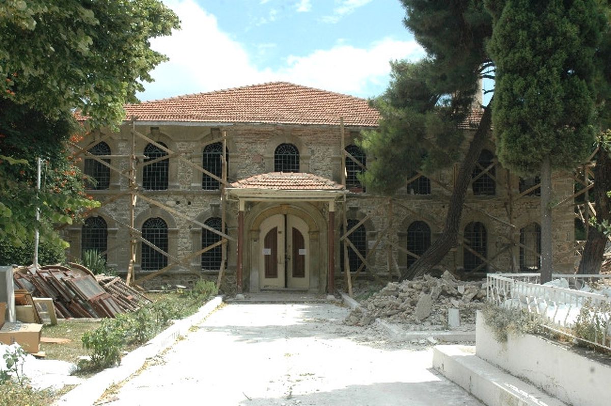 Orta Cami Restorasyona Alındı
