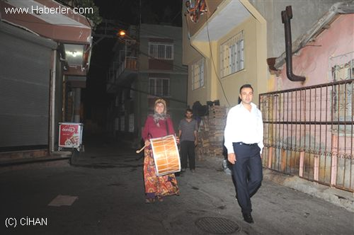 Ramazan Davulcusu Ayşe Teyze