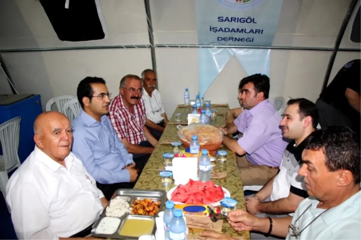 Sariad\'dan, Ramazan\'da Hergün 300 Kişilik İftar