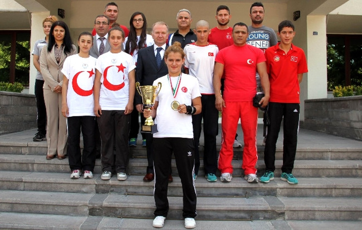 Vali Ceylan, Milli Sporcuları Kabul Etti