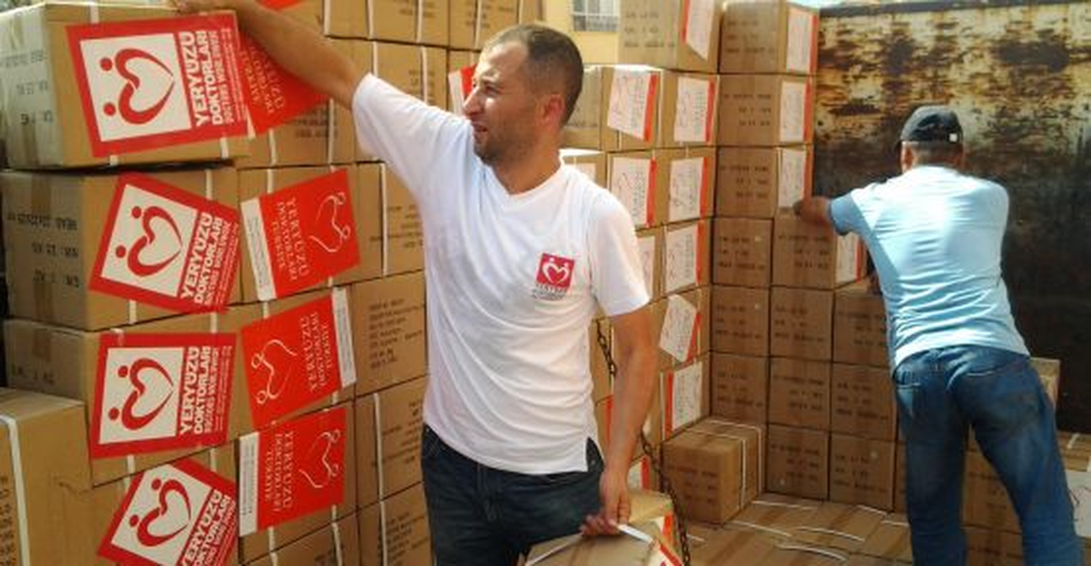 Yeryüzü Doktorları Yardım Kampanyası: Mama Yaz 6612\'ye Gönder!