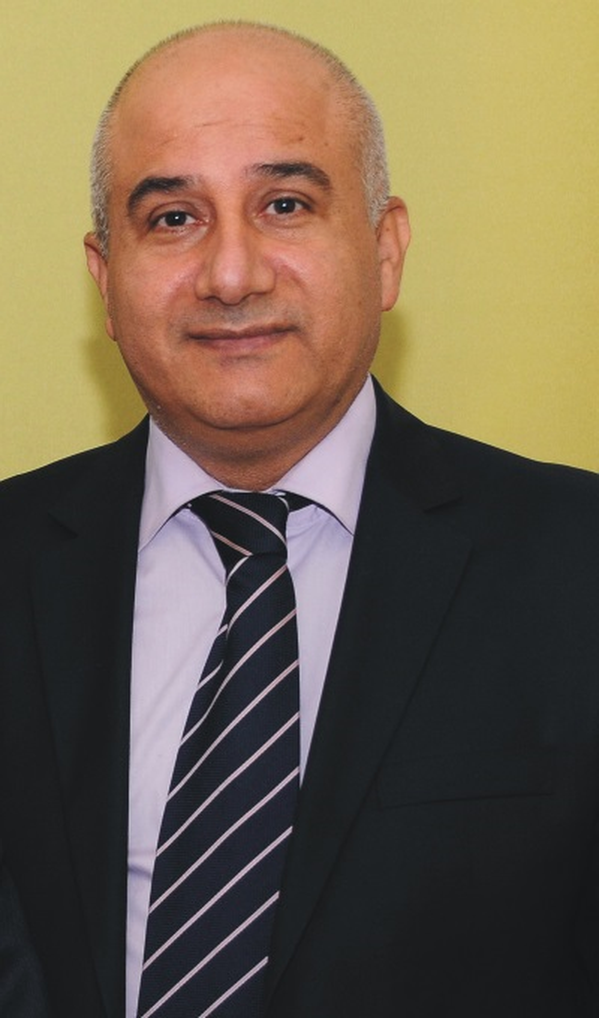 "Yüzde 10 Barajı Kalkmalı, Siyasi Partiler Yasası Değişmelidir"