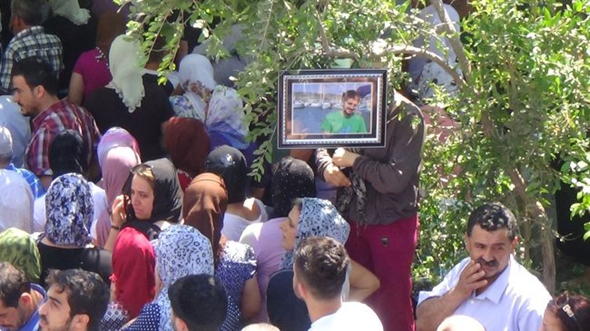 Ali İsmail Korkmaz\'ın Cenazesi Baba Ocağında