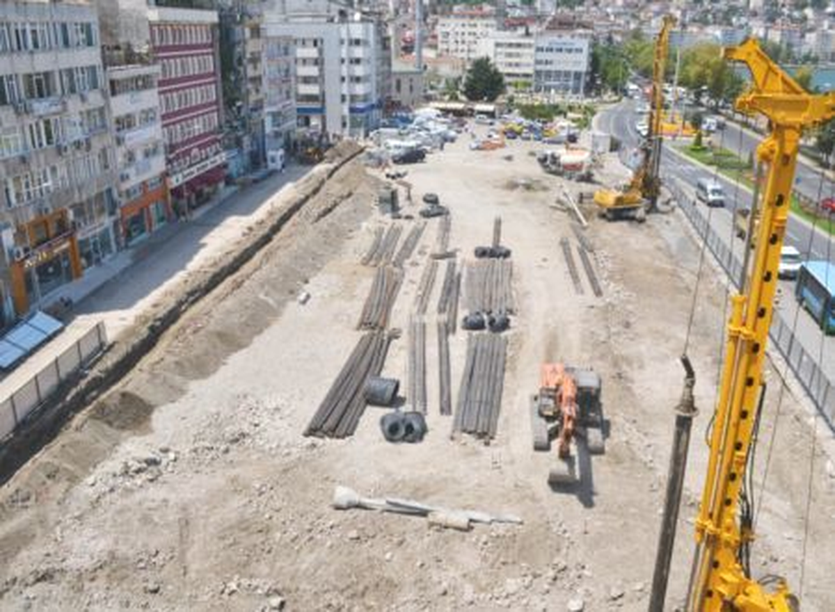 Belediye Hizmet Binasının Yapımı