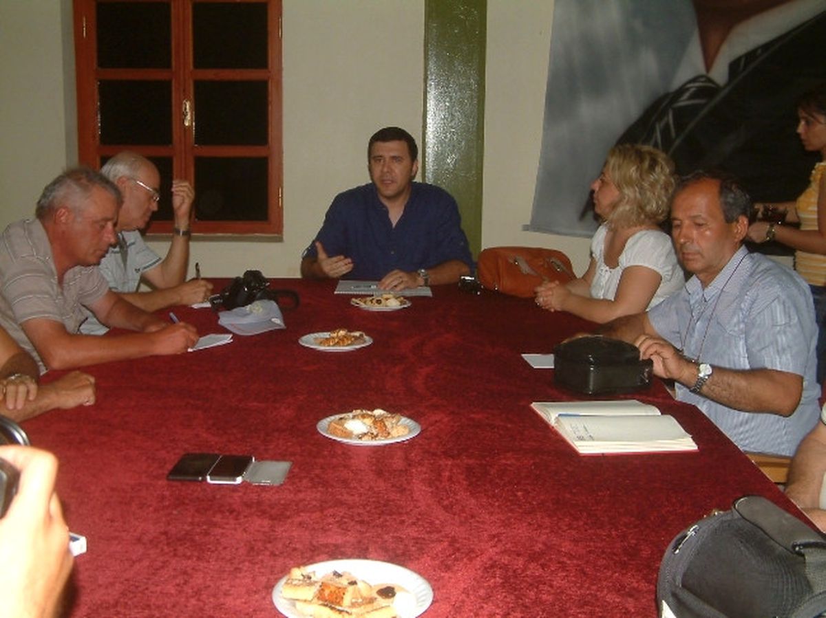 Burhaniye\'de CHP Sivil Toplum Örgütleriyle Biraraya Geliyor