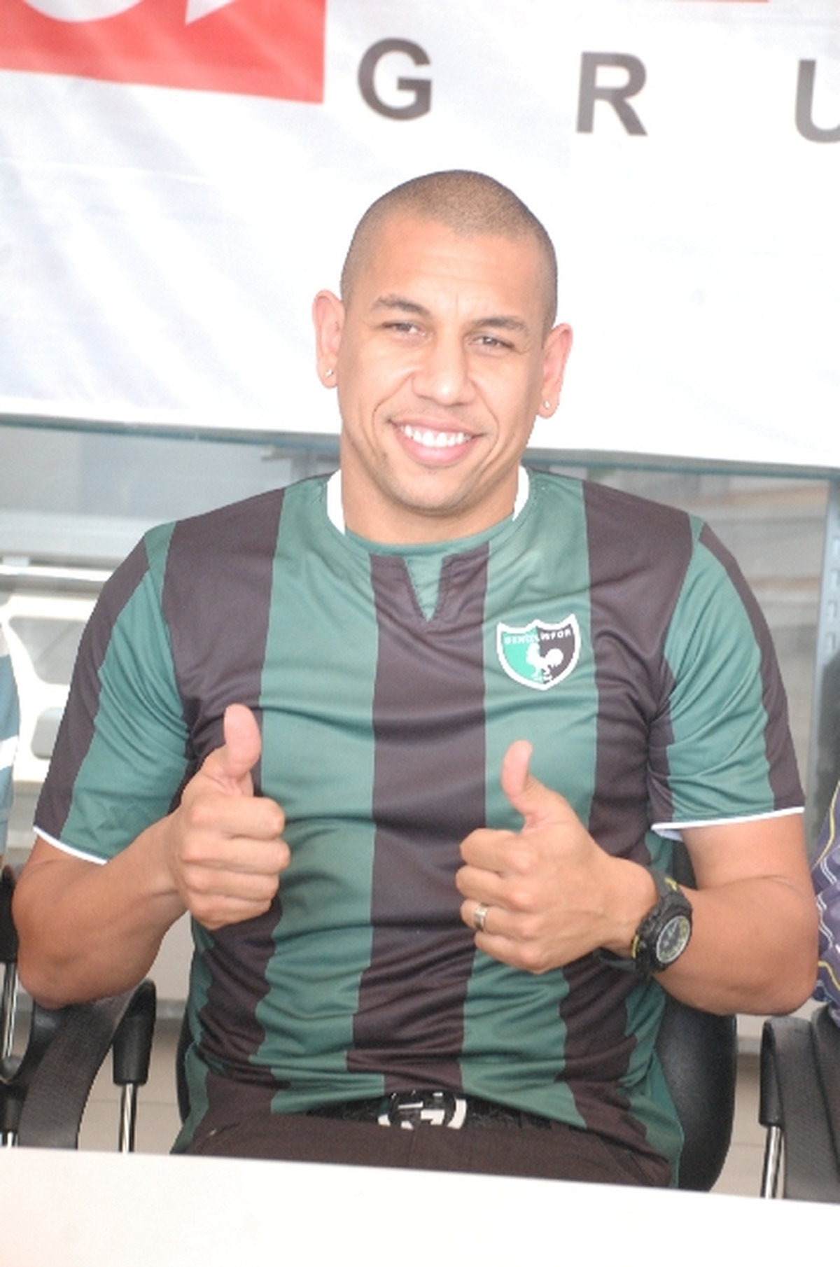 Denizlispor\'da Kahe İmzaladı
