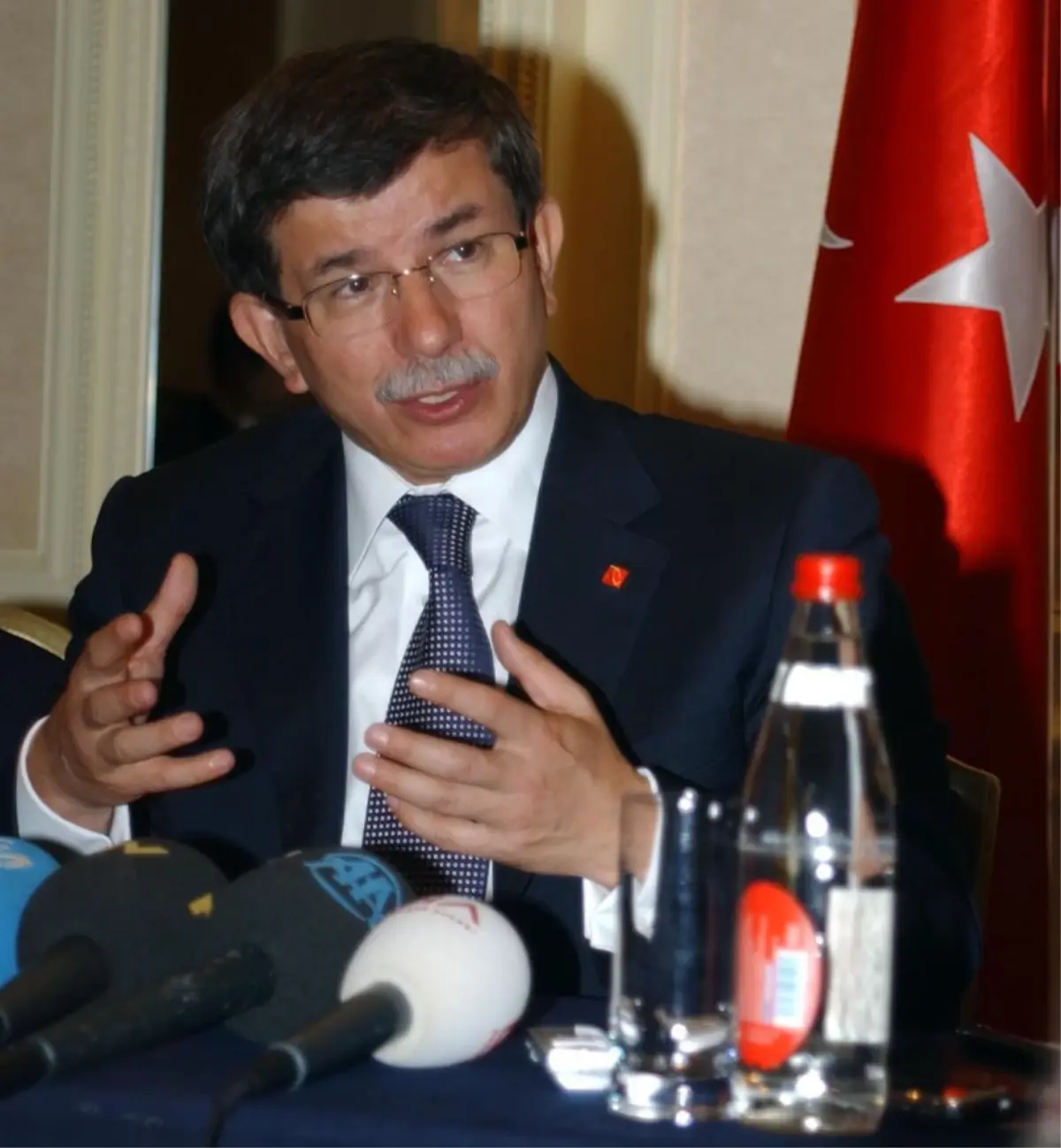 Dışişleri Bakanlığı\'ndan Davutoğlu\'nun Oğlu ile İlgili İddialara Yalanlama