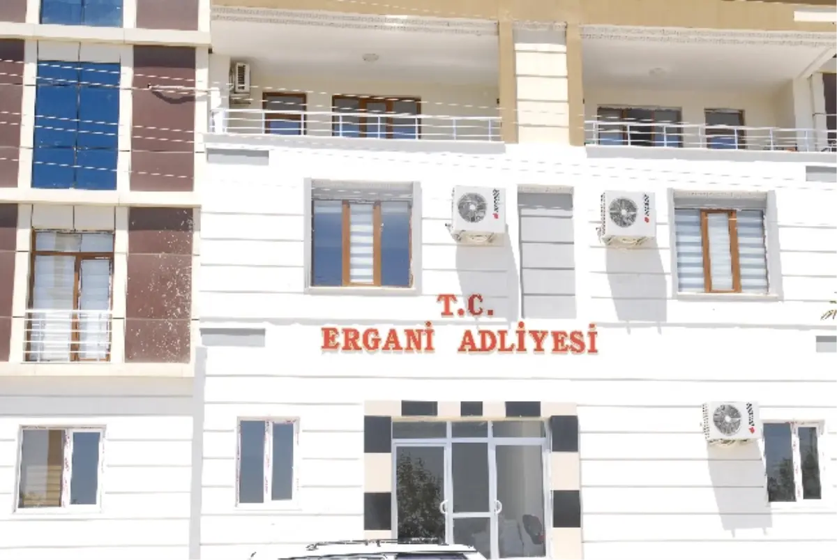 Ergani Adliyesi Yeni Binasına Taşındı