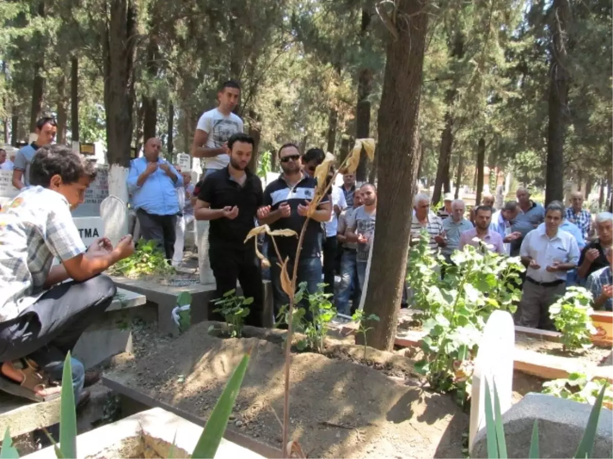 Ferda Öğretmen Gözyaşları İçinde Toprağa Verildi