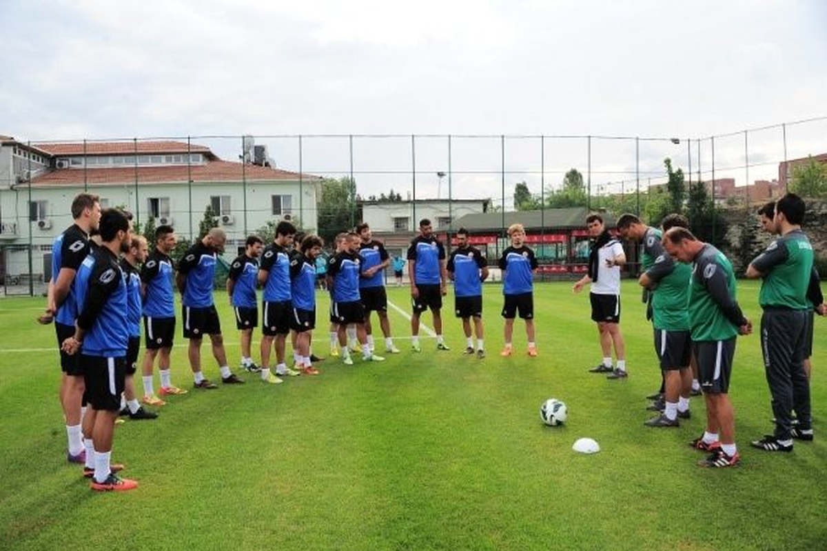 İstanbul Büyükşehir Belediyespor, Avusturya\'ya Gitti