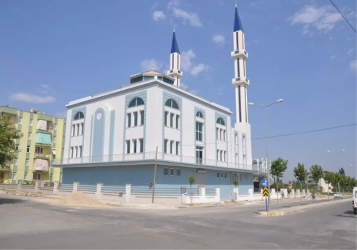 Mevlana Camii\'nde Çevre Düzenlemesi Yapıldı