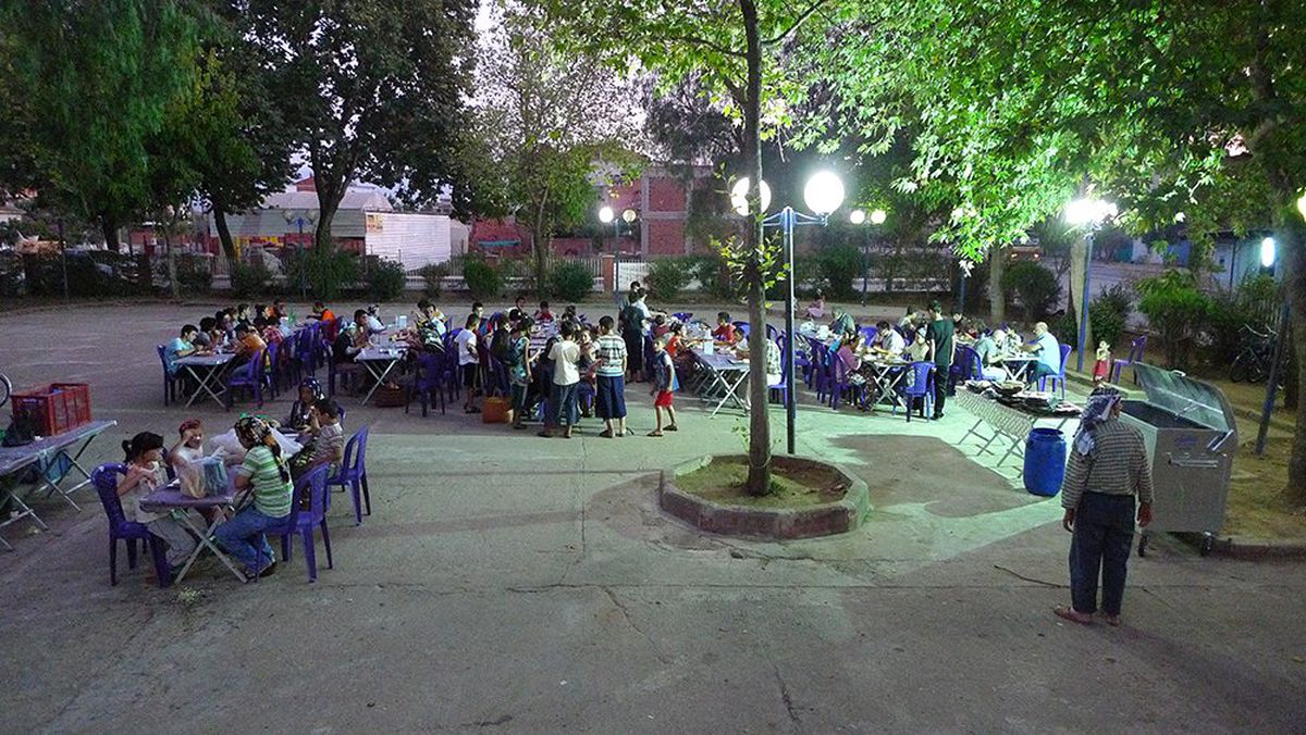 Ödemiş Belediyesi, Ramazan İçin 4 Farlı Yere İftar Çadırları Kurdu