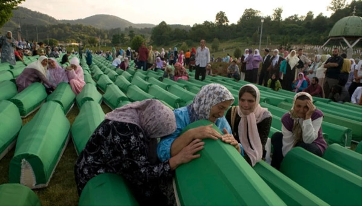 Srebrenitsa Soykırımının Yıl Dönümü
