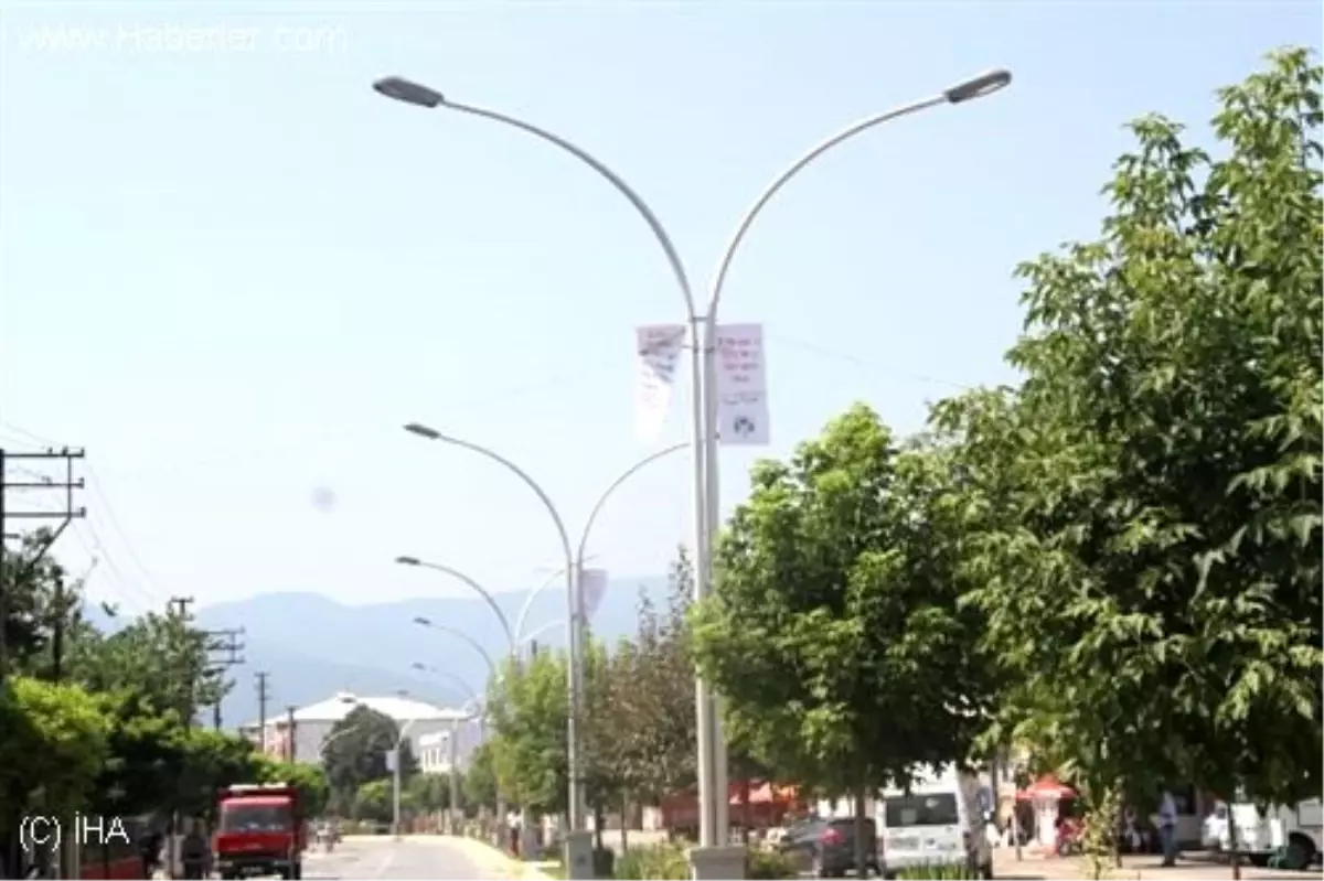 Akyazı\'da Ada Caddesi 40 Hadis ve Ayet Caddesi Oldu