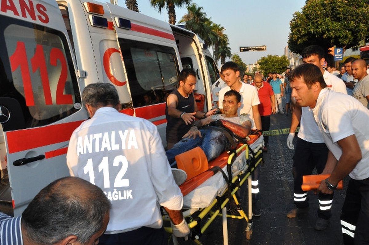 Alanya\'da Cadde Ortasında Silahlı Dehşet