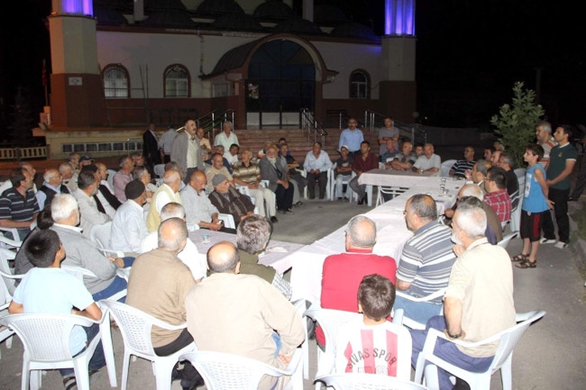 Başkan Ürgüp, Diriliş Mahallesi Sakinleriyle Bir Araya Geldi