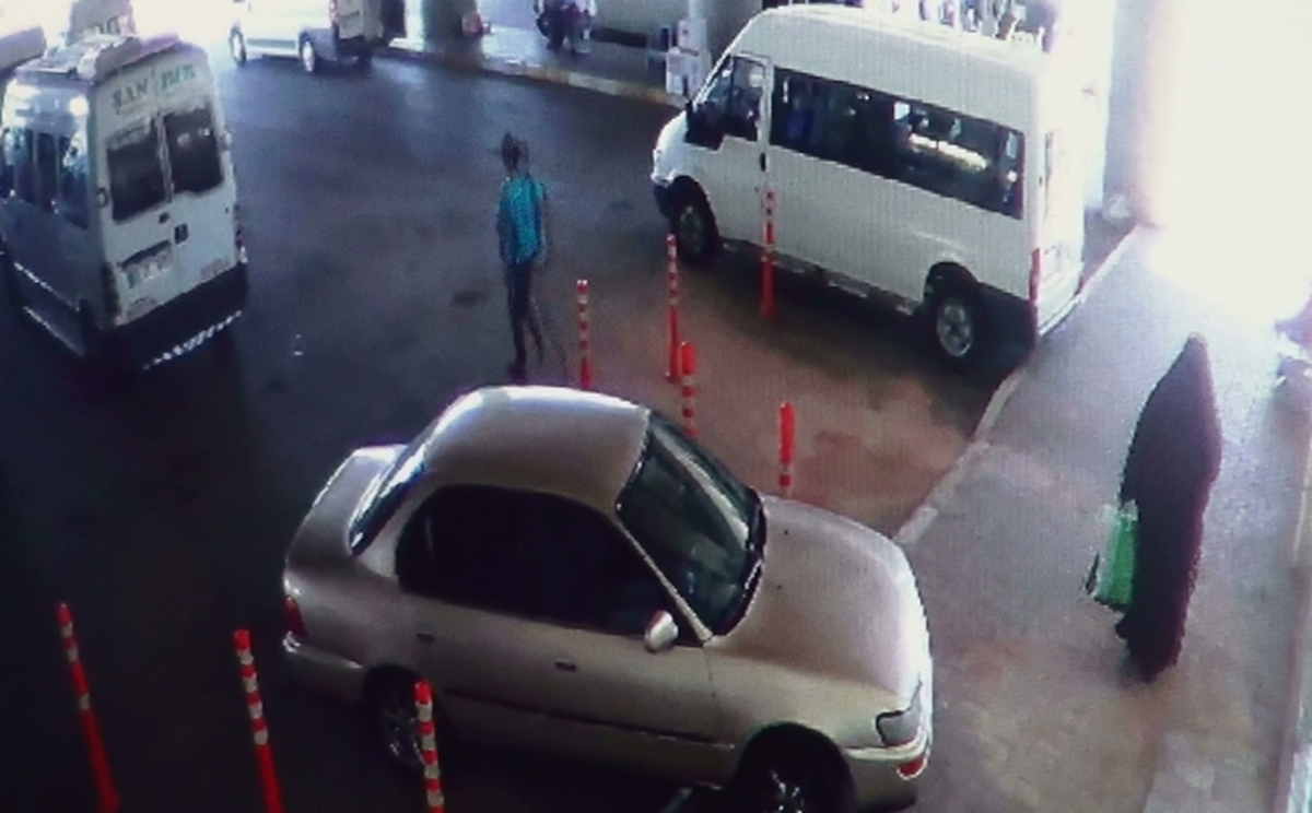 Çarşaf Giyen Cinayet Zanlısını Kaşları Ele Verdi