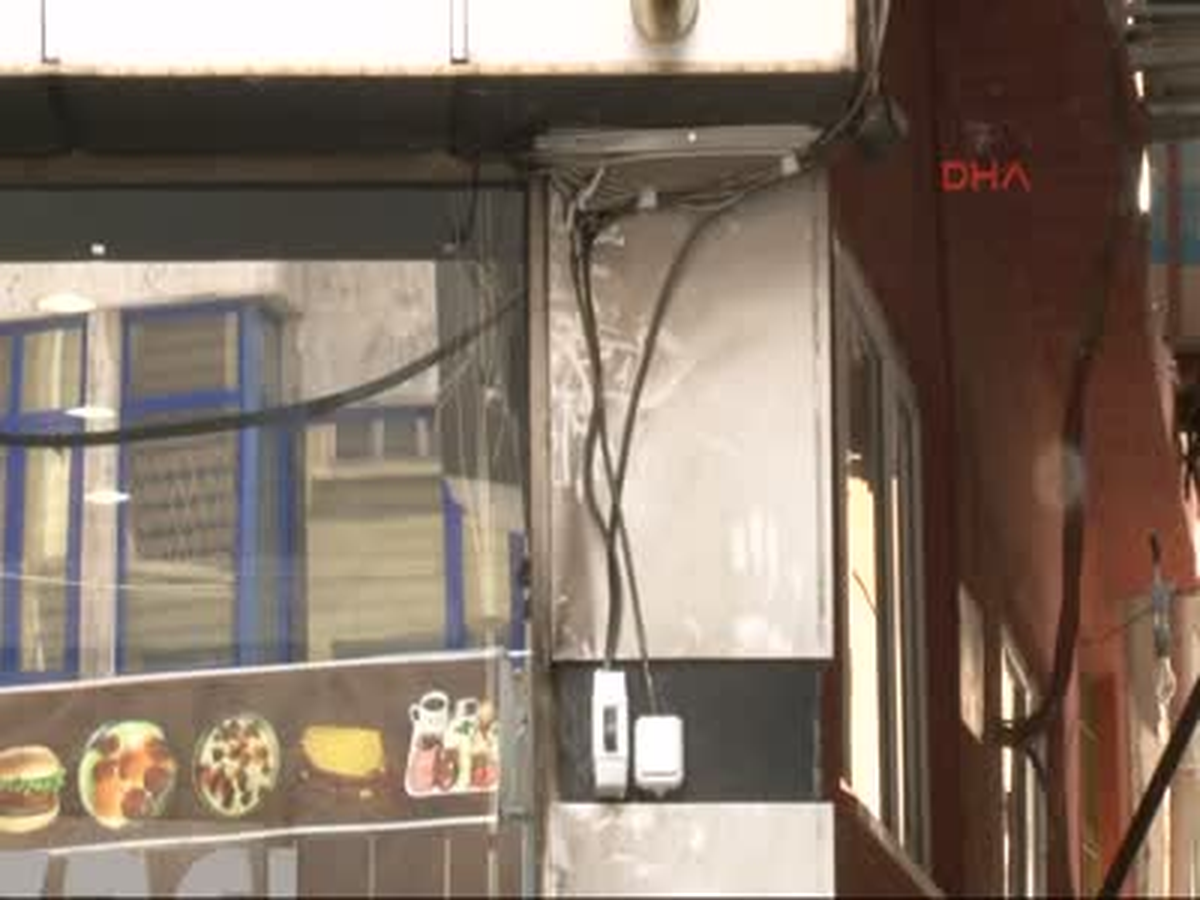Diyarbakır\'da 3 Otele Patlayıcı ve Molotoflu Saldırı