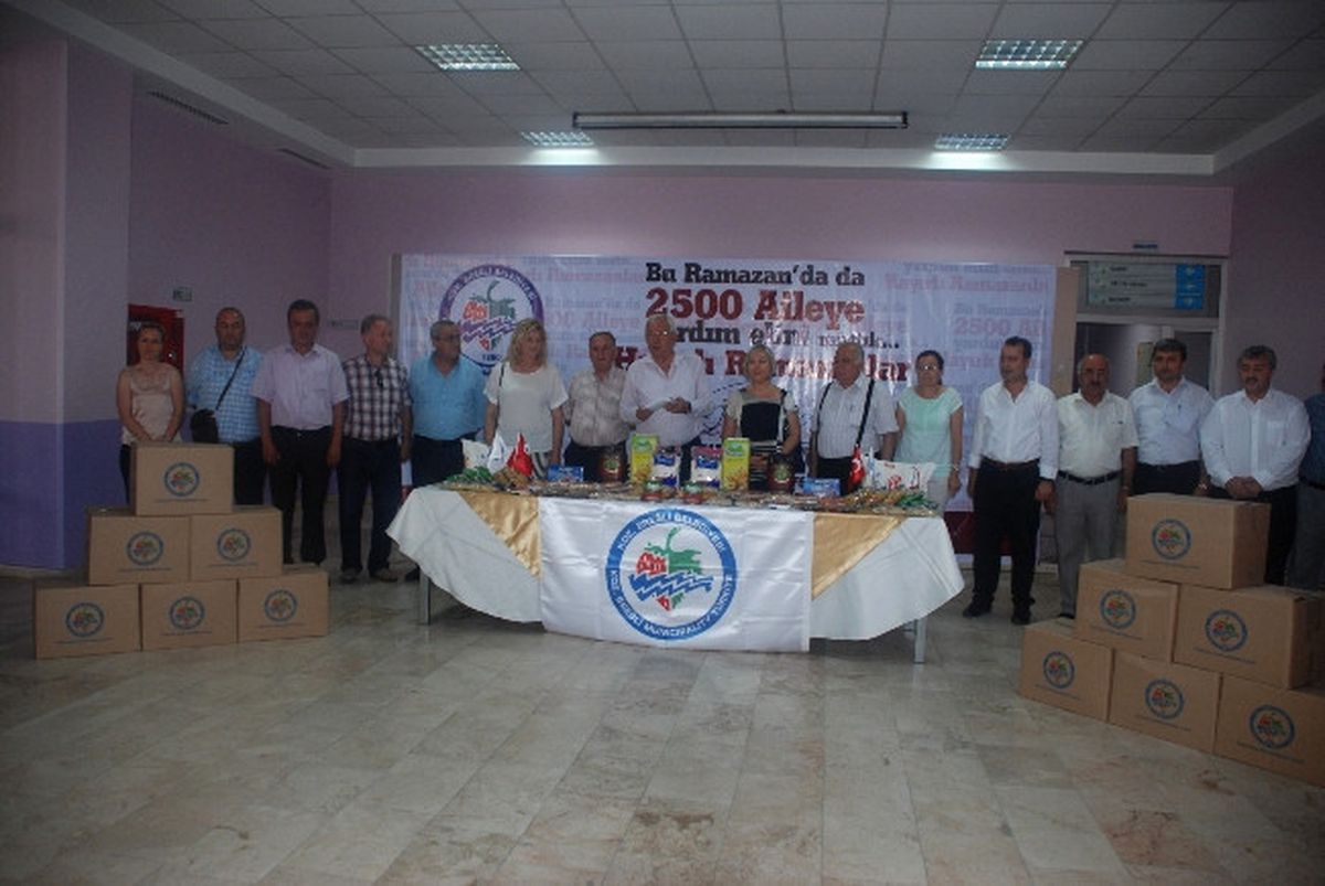 Ereğli Belediyesi\'nden 3 Bin Aileye Kumanya Yardımı