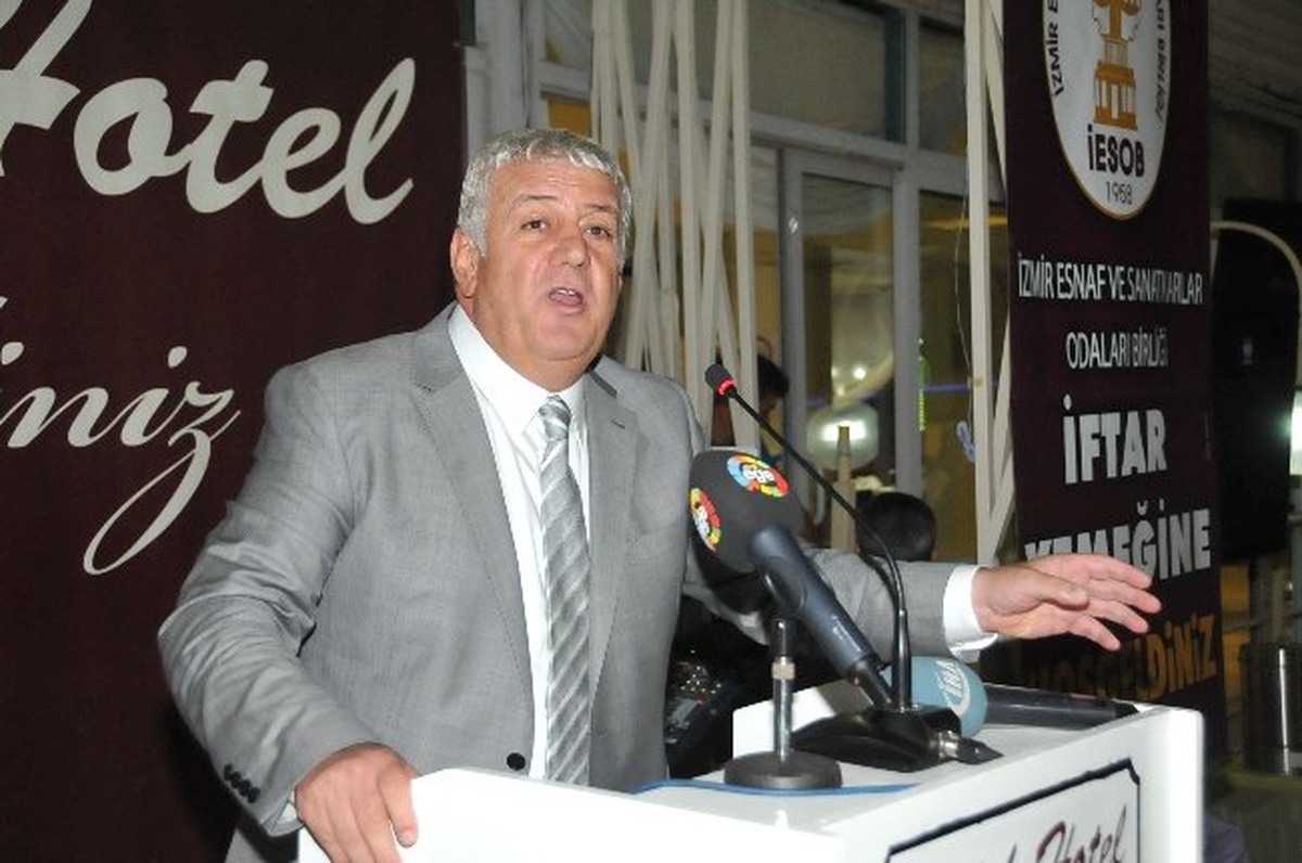 İEOSB\'de İftar Yemeği