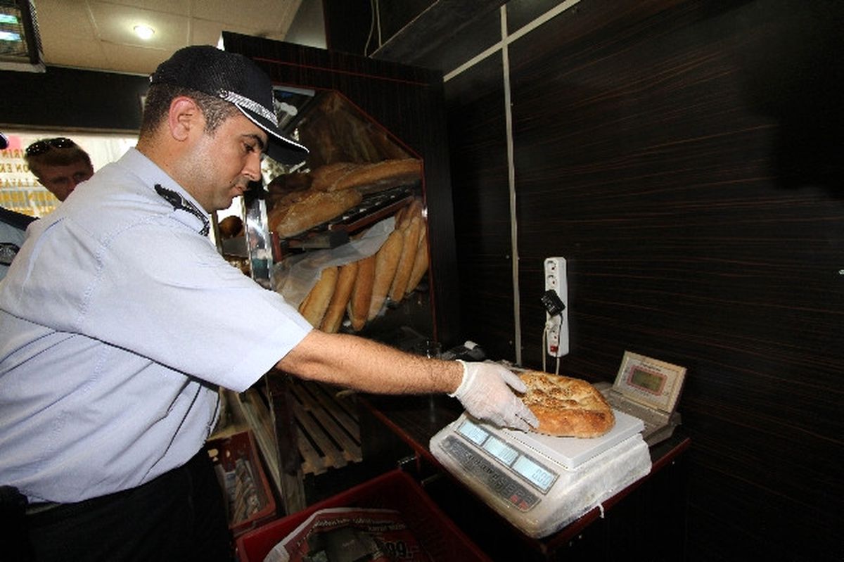 Karşıyaka\'da Zabıtadan Fırınlara Ramazan Baskını