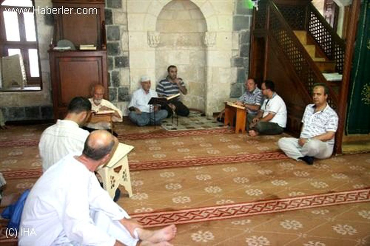 Kilis\'te Mukabele Geleneği Sürüyor