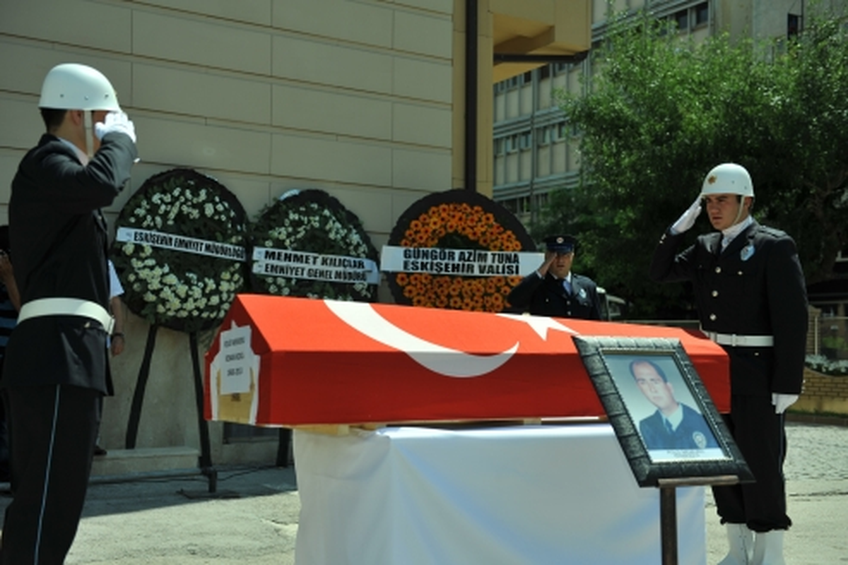Polis Memuru Kenan Koca\'nın Cenazesi Törenle Memleketine Gönderildi