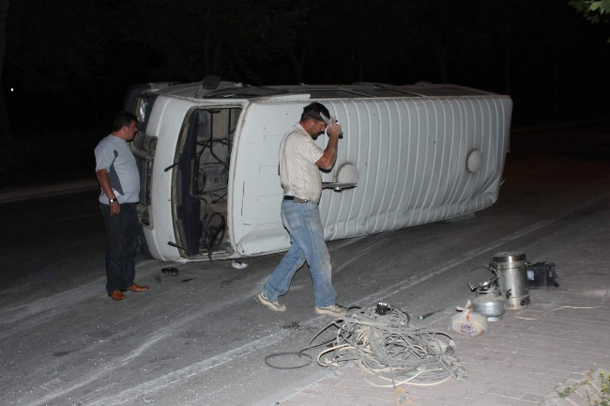 Sahur Yolunda Kaza: 4 Yaralı