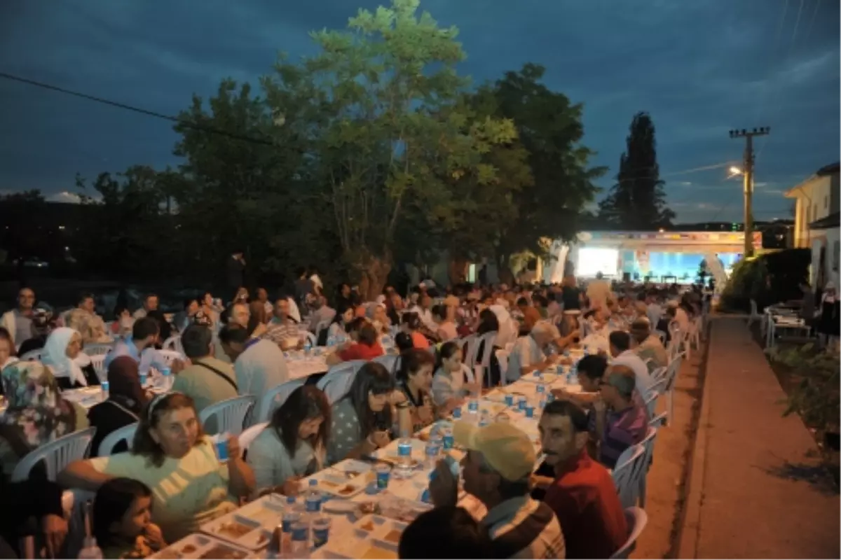 Türk Dünyası İftarda Halil İbrahim Sofrasında Buluşuyor