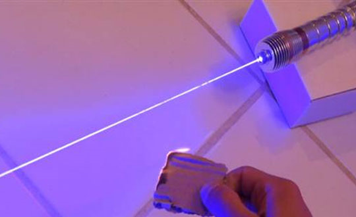 Yeni Fenomen: Ev Yapımı Işın Kılıcı