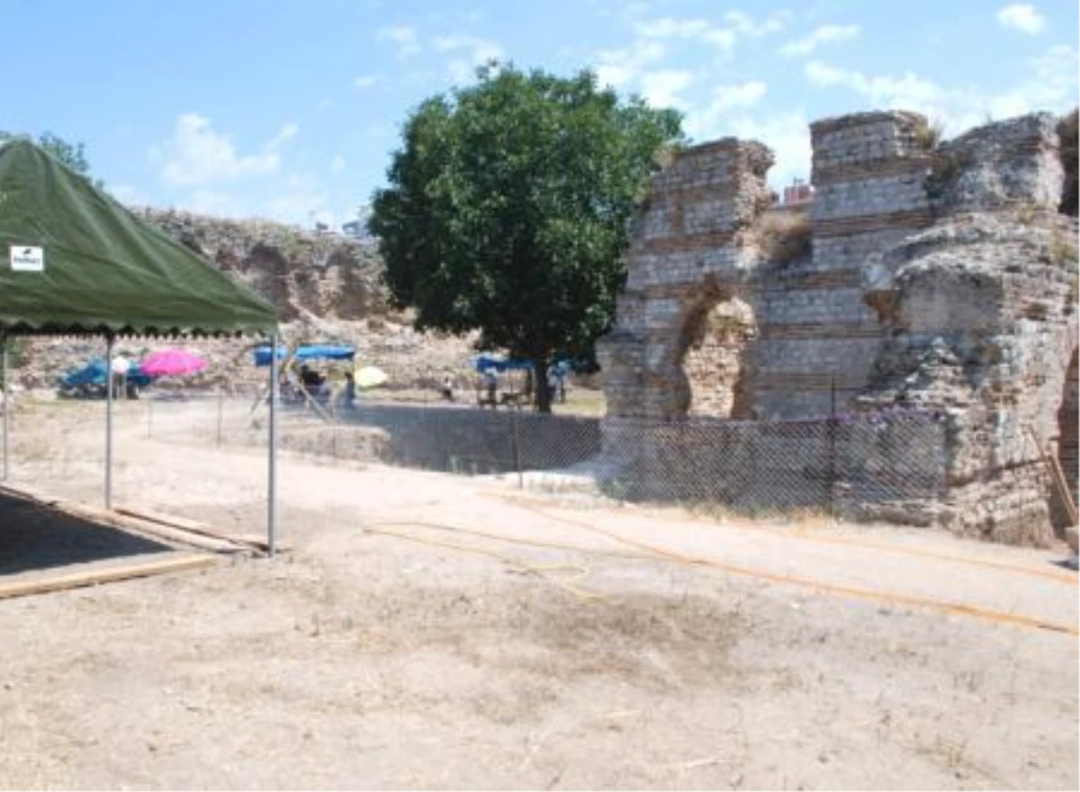 Balatlar Kilisesi Kazıları