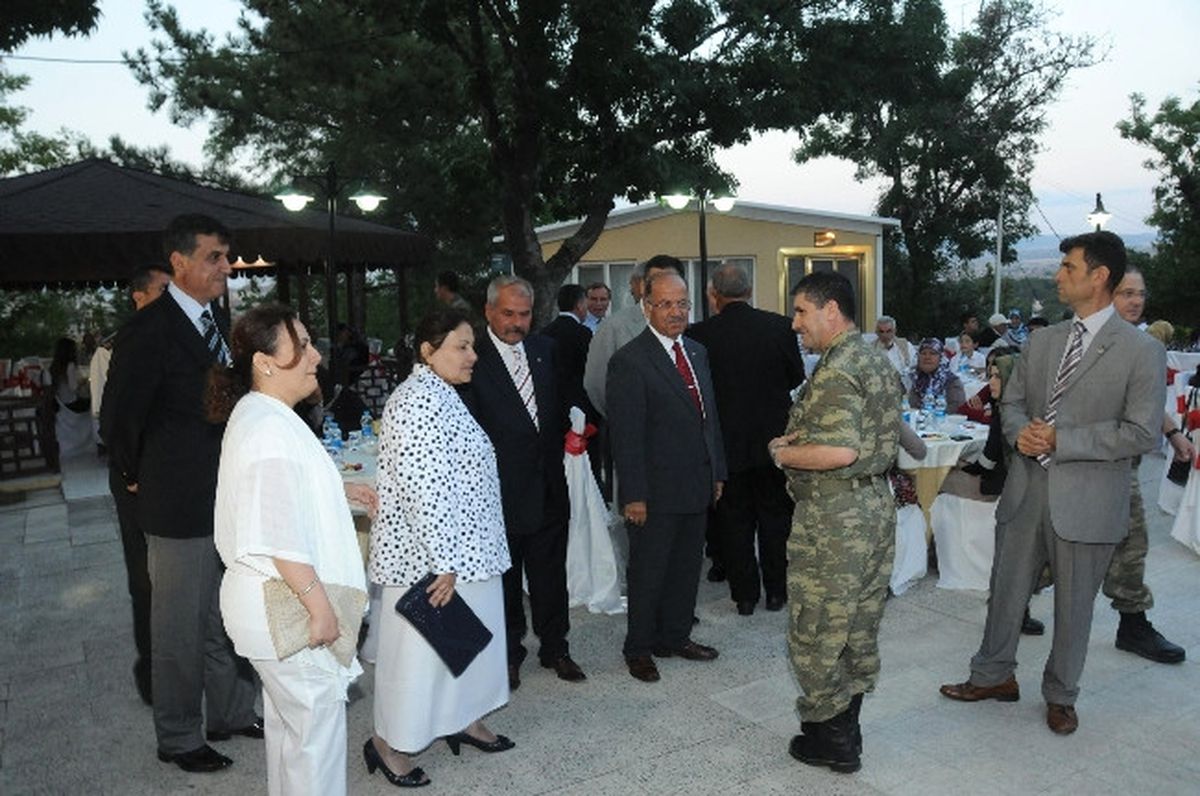 Kırıkkale\'de Şehit Aileleri ve Gazilere İftar Yemeğinde Buluştu