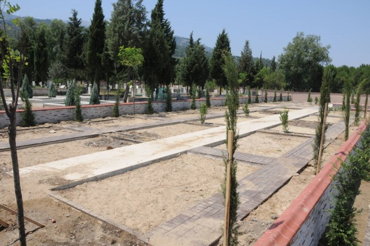 Mezarlık Etrafı Koruma Altına Alındı