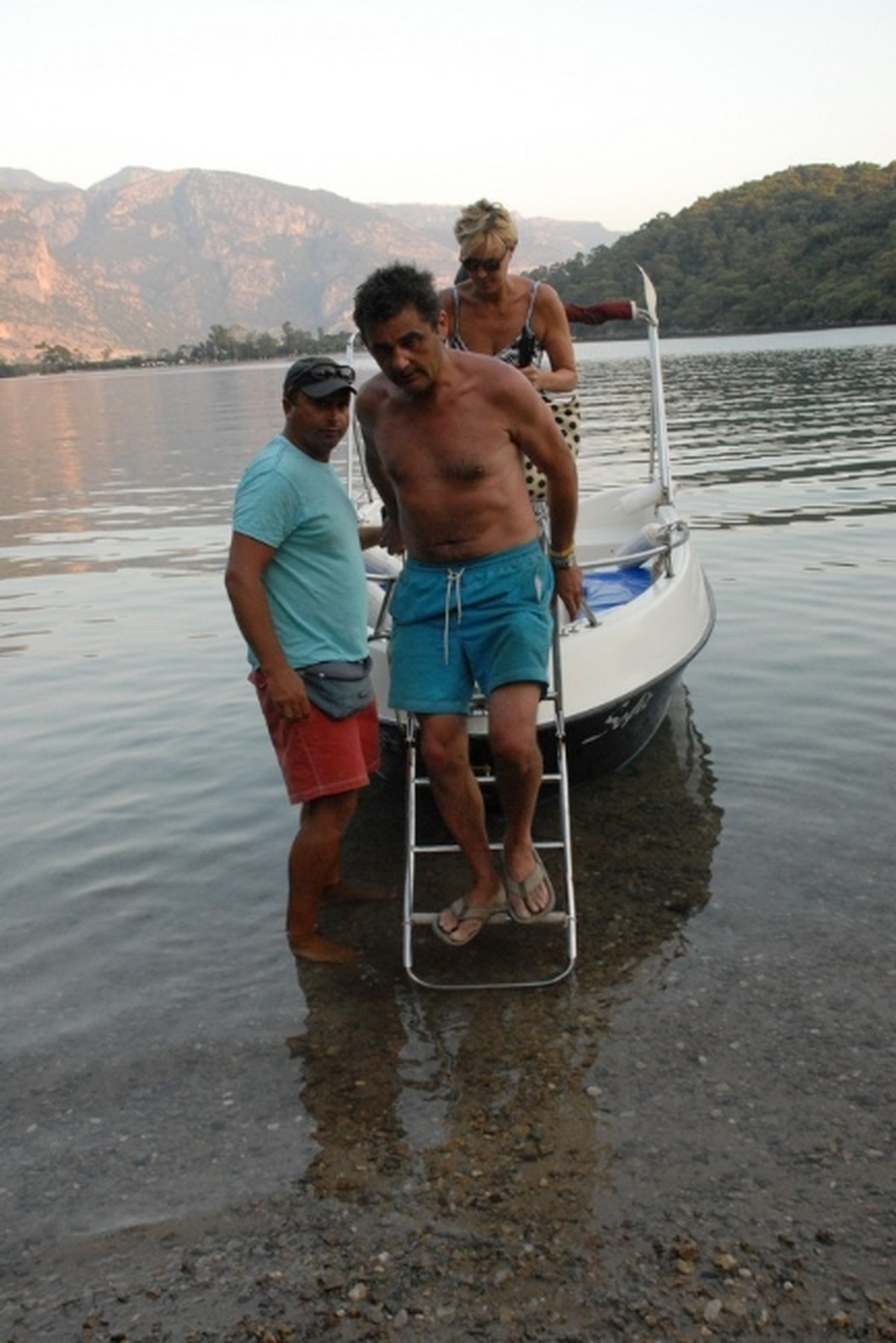 Ölüdeniz\'de Kaybolan İngiliz Turisti Jandarma Buldu