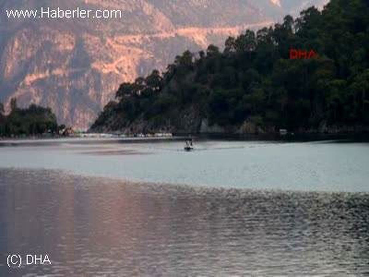 Ölüdeniz\'de Kaybolan Turisti Jandarma Buldu