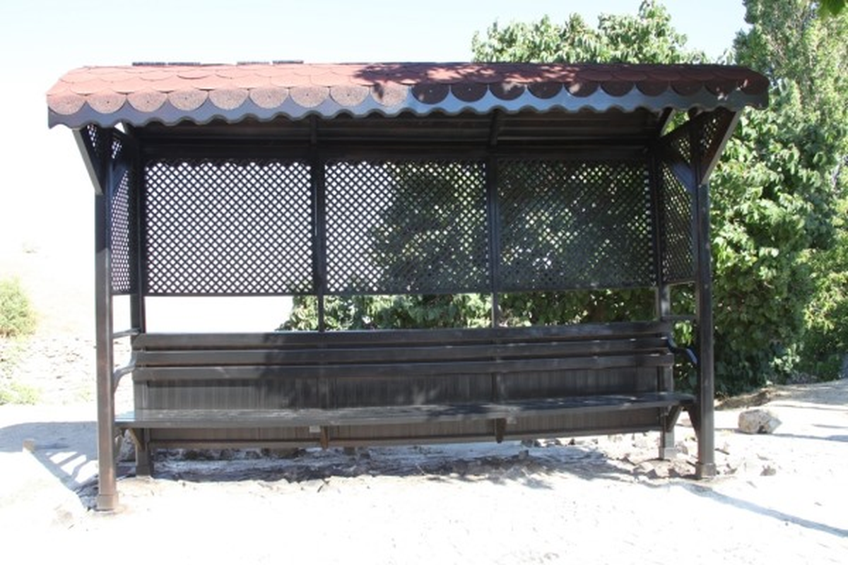 Tarihi Harput\'a Otantik Otobüs Durağı