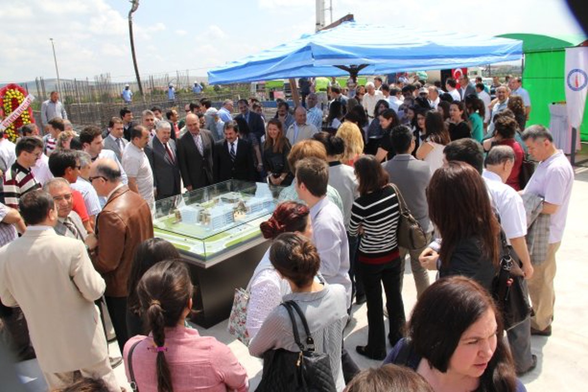 Yabancı Diller Yüksekokulu Kompleksinin Temeli Törenle Atıldı