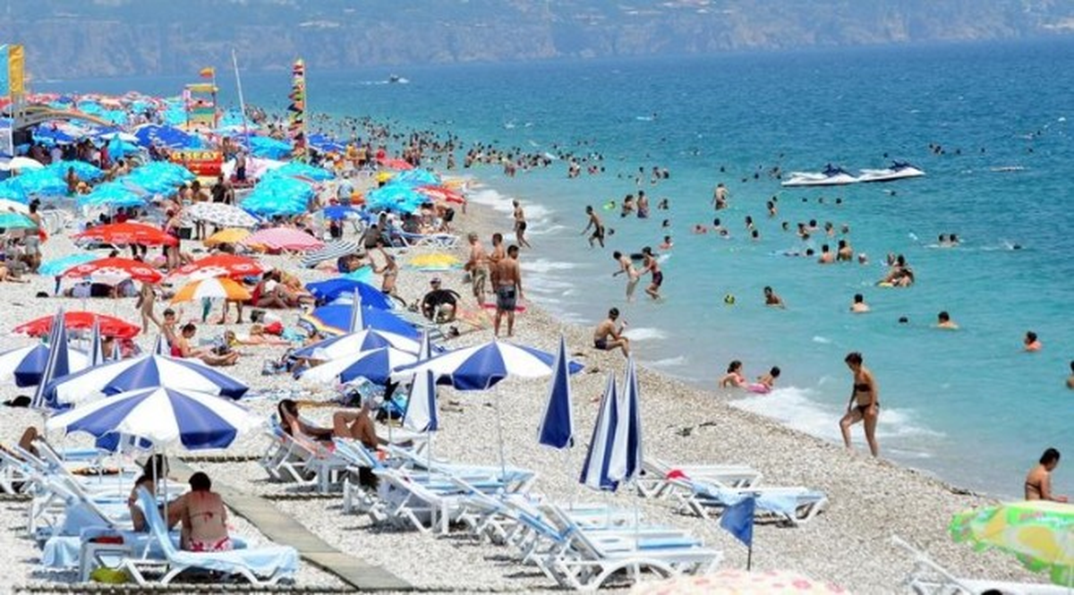 Antalya\'da Sıcak Hava