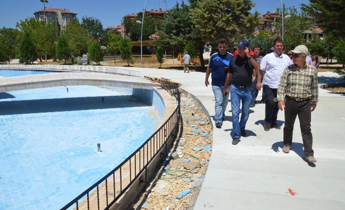 Barış Manço Parkı Tamamlanıyor